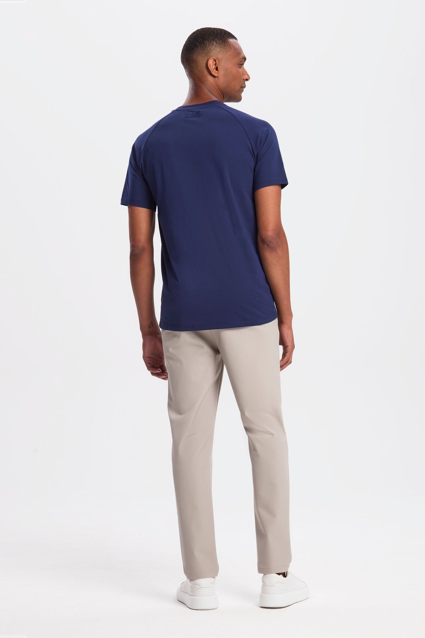 THE MUSCLE BASIC T-SHIRT