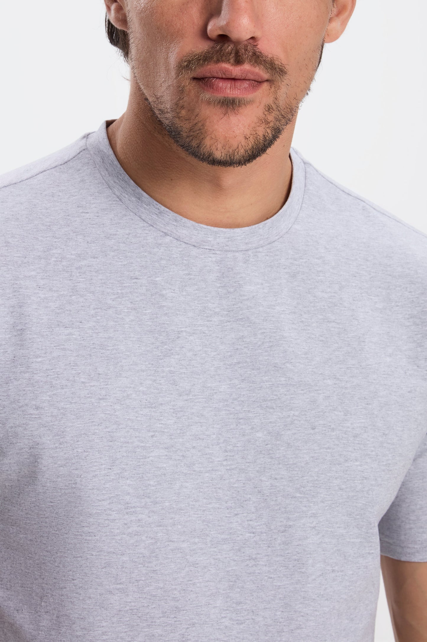 THE ESSENTIAL T-SHIRT