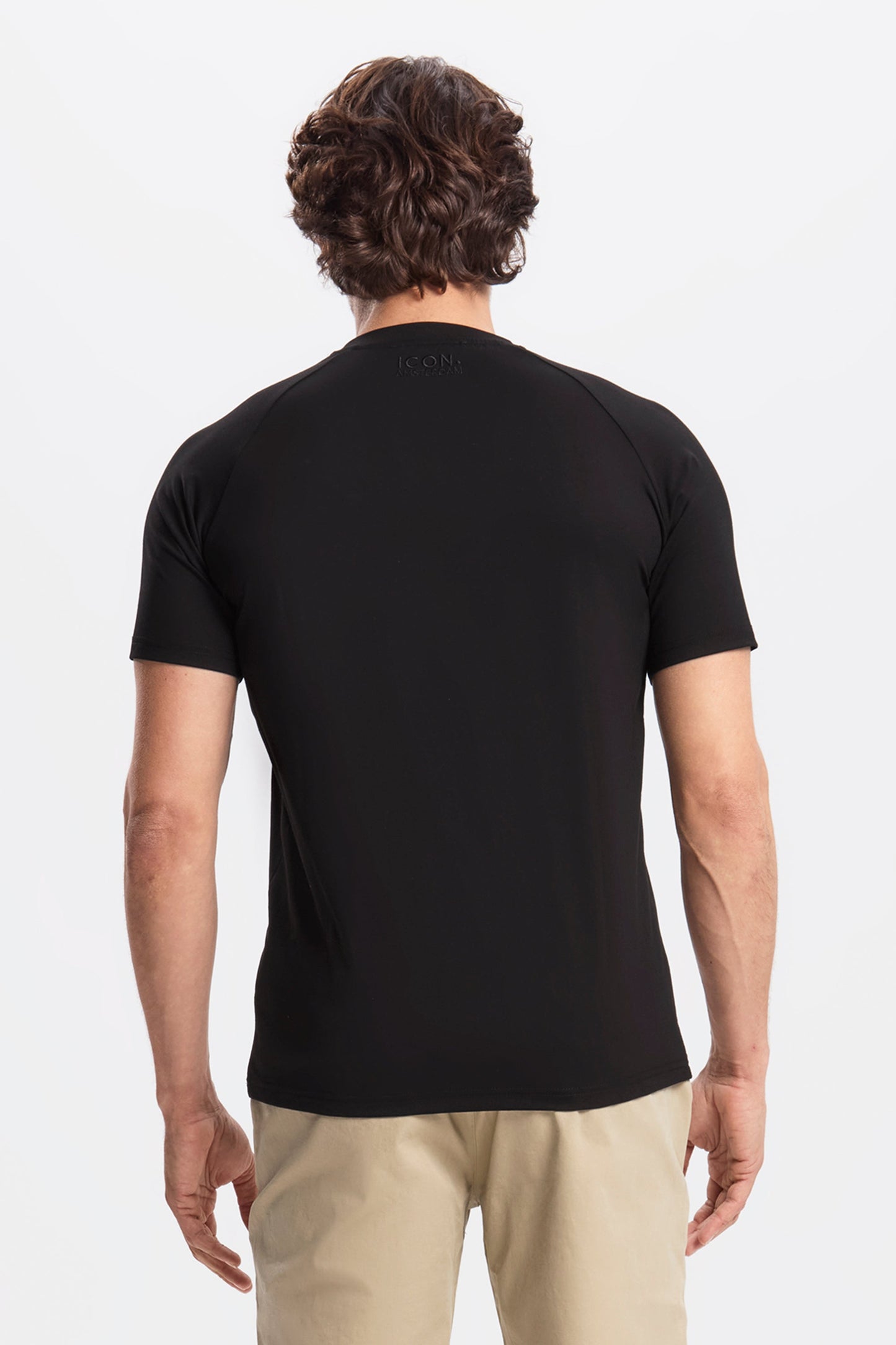 THE MUSCLE BASIC T-SHIRT