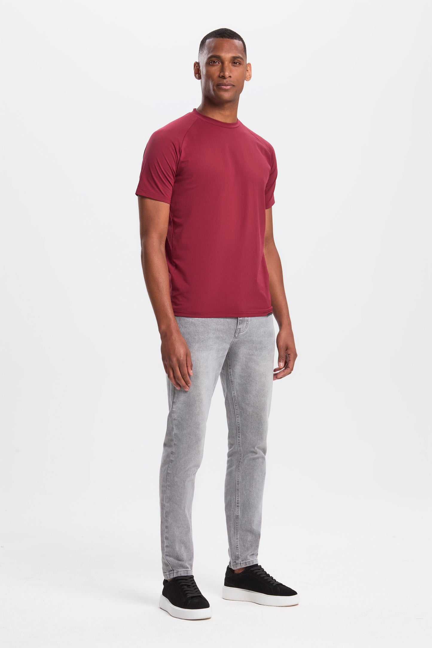 THE MUSCLE BASIC T-SHIRT