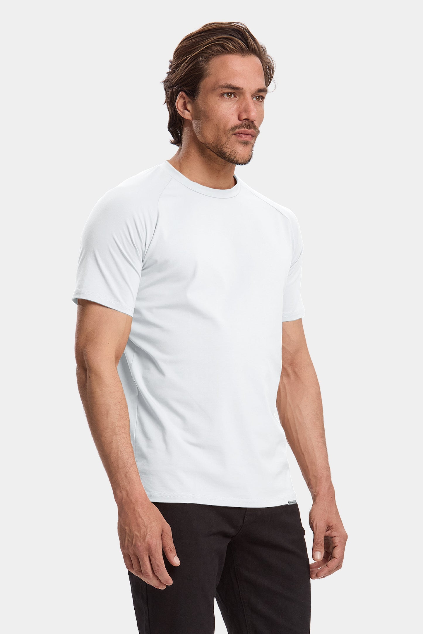THE MUSCLE BASIC T-SHIRT