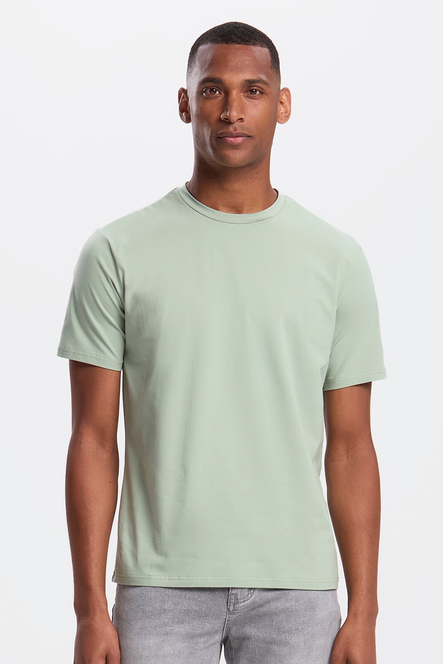 THE ESSENTIAL T-SHIRT