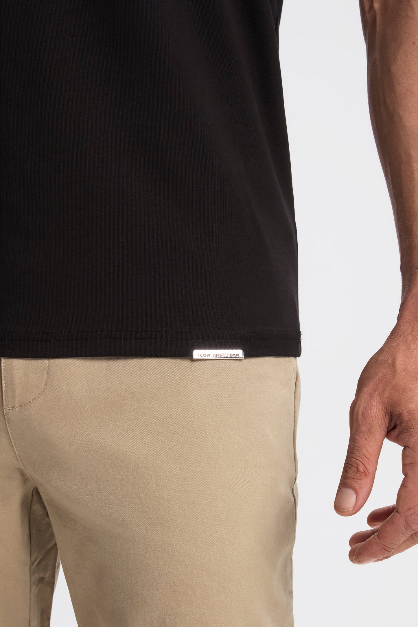 THE MUSCLE BASIC T-SHIRT