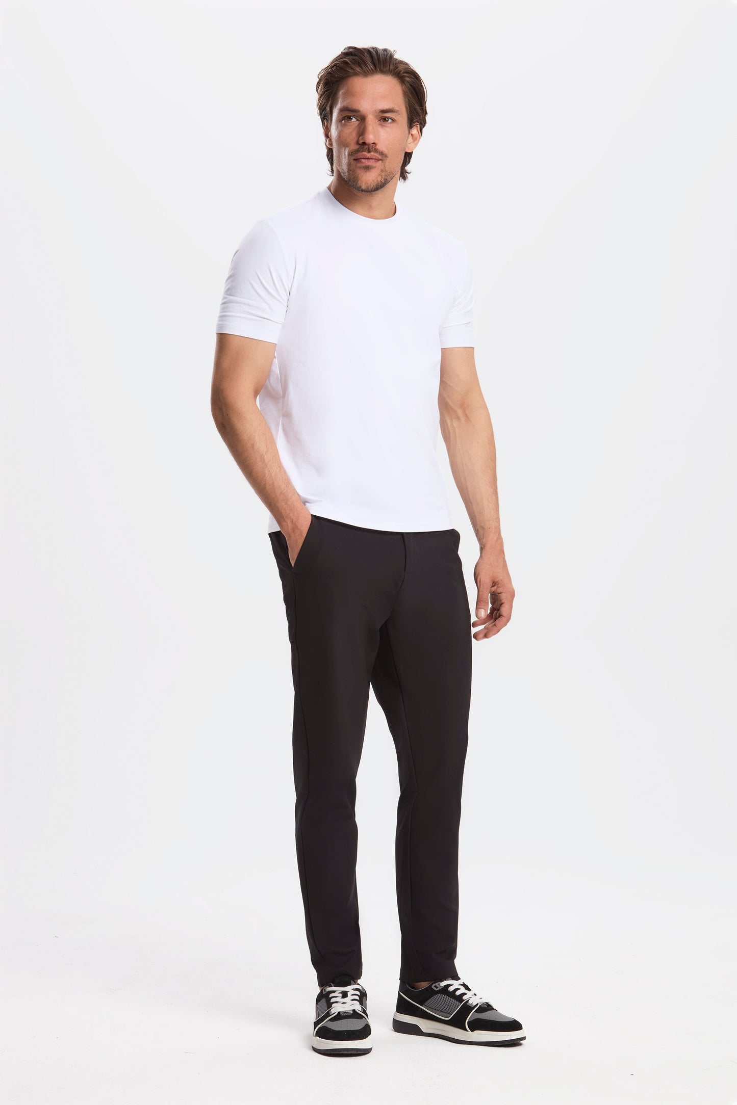 THE ESSENTIAL T-SHIRT