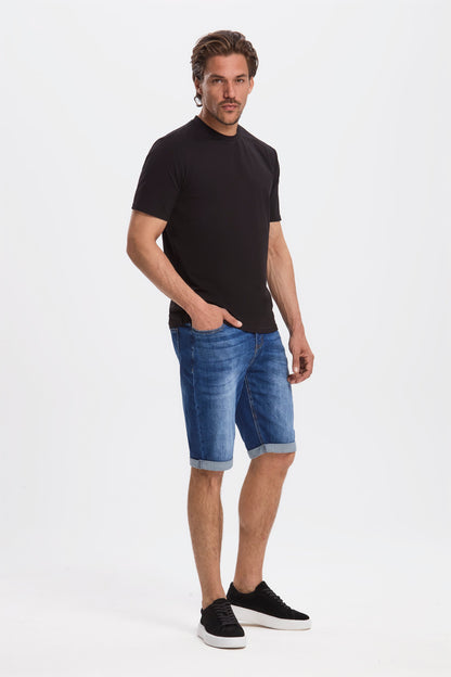 THE ESSENTIAL T-SHIRT