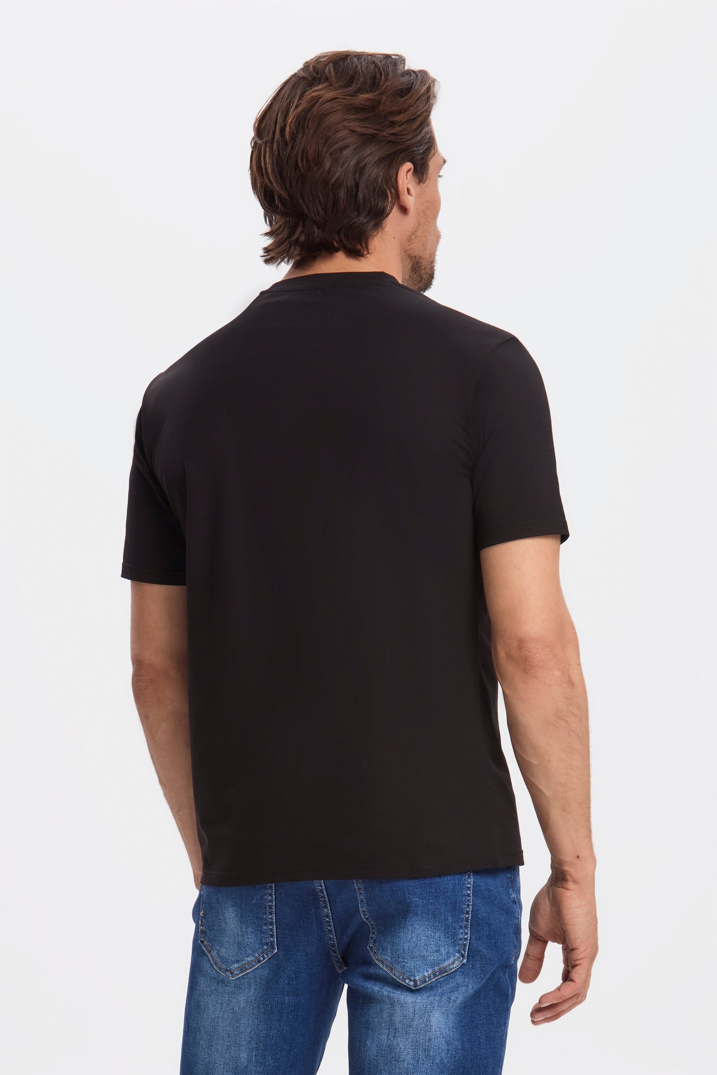 THE ESSENTIAL T-SHIRT