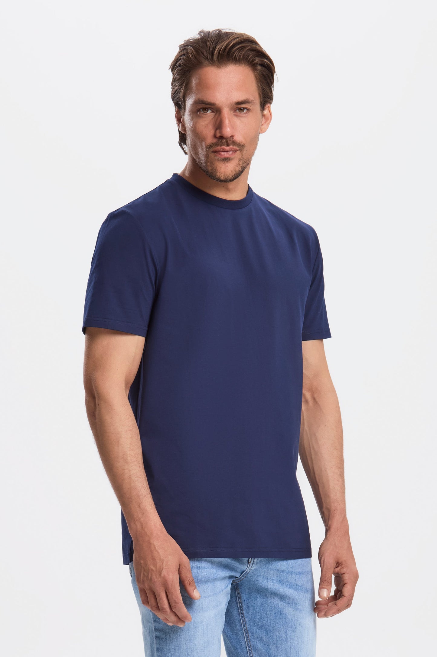 THE ESSENTIAL T-SHIRT