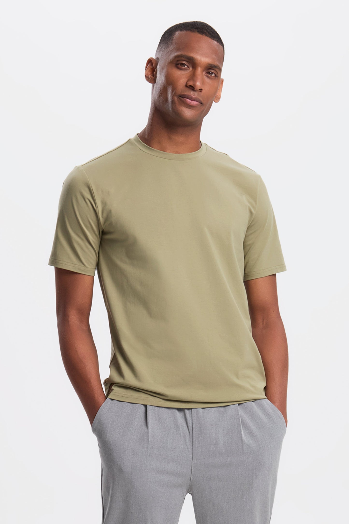 THE ESSENTIAL T-SHIRT