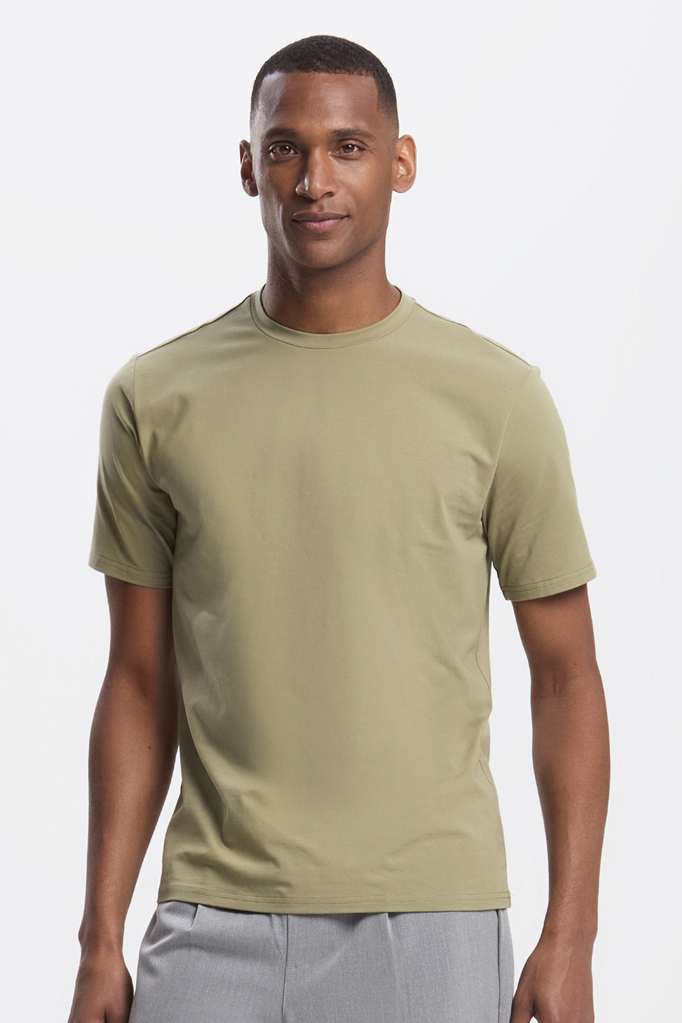 MIX & MATCH: ESSENTIAL T-SHIRT 4-PACK